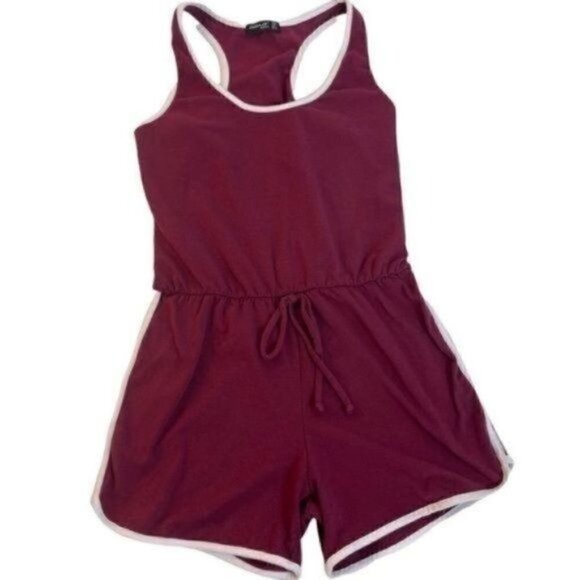 Popular Basics Burgundy Scoop Neck One Piece Romper Medium Shorts Tank Onesie - Picture 1 of 10